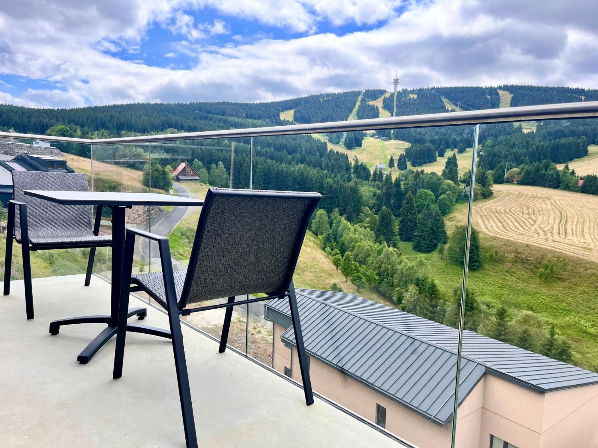 Apartmany Vista Klinovec Loučná pod Klínovcem Eksteriør bilde